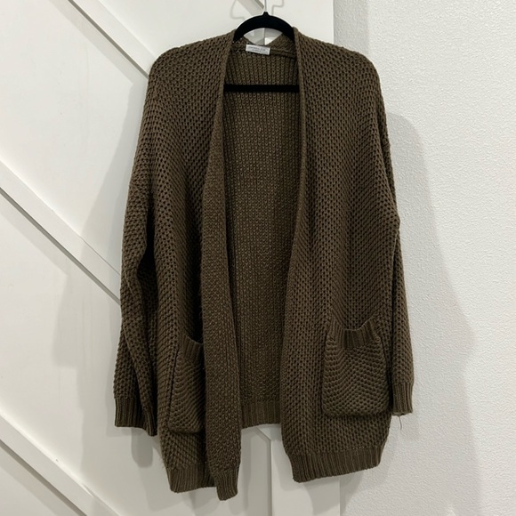 Sweater cardigan. Great condition. - Picture 1 of 1